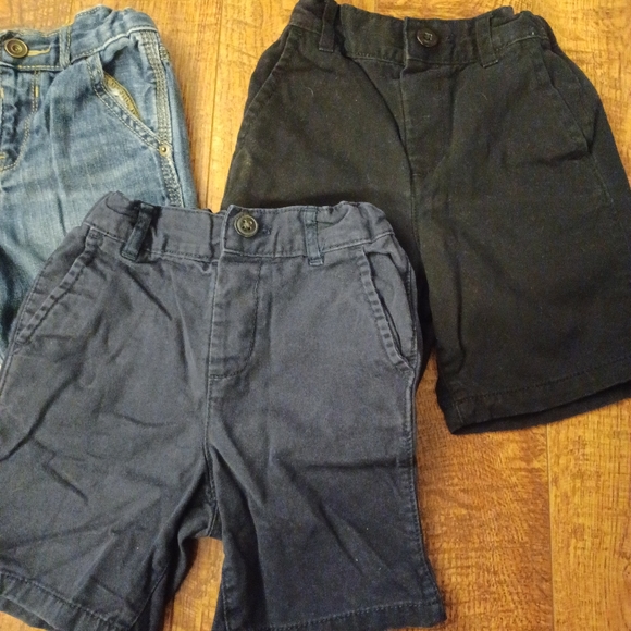 Lot of 3 The Children's Place Shorts Denim Navy Black Boy Sz 3T - Picture 2 of 4